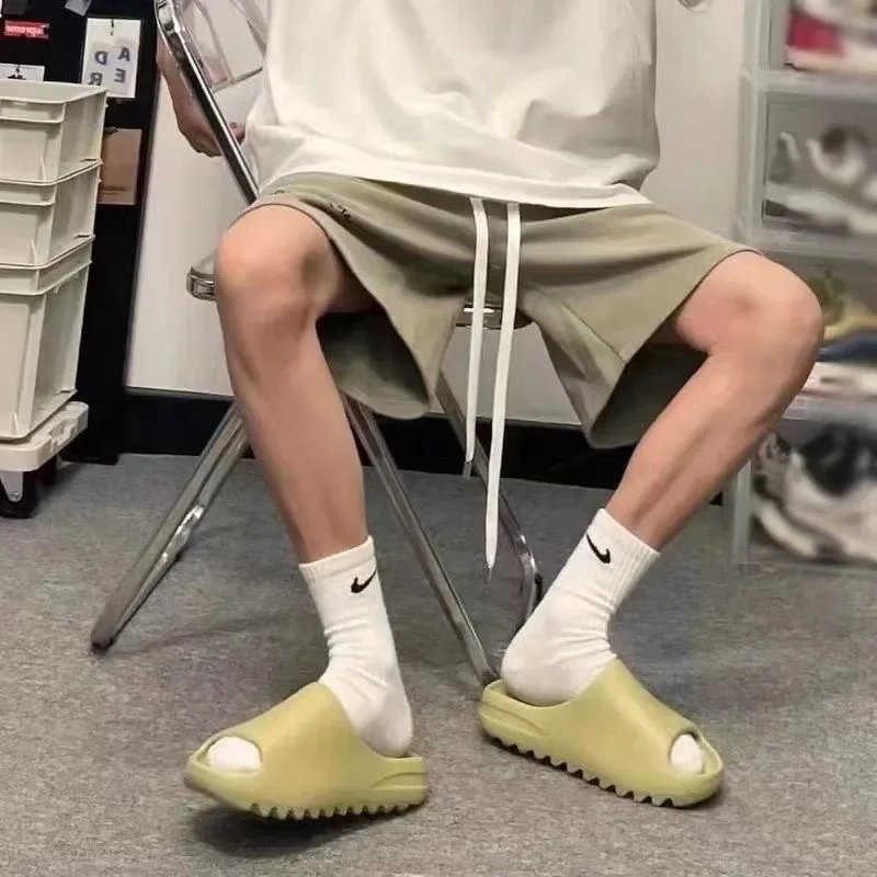 Brand High Quality Super Soft EVA Sole Summer Slippers for Men Bathroom Slippers Home Slides Couple Beach Male Slipper Brand High Quality Super Soft EVA Sole Summer Slippers for Men Bathroom Slippers Home Slides Couple Beach Male Slipper