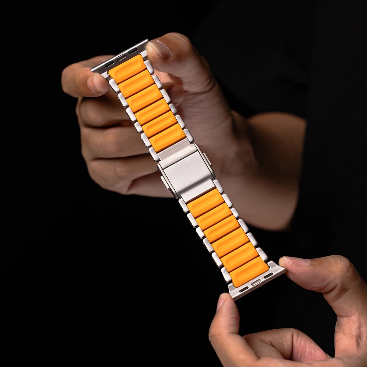 Titanium Band for Apple Watch Ultra 2025 49mm Series 11 10 46mm 45 44mm Rubber Watchband Luxury Magnetic Strap Iwatch 9 8 6 SE