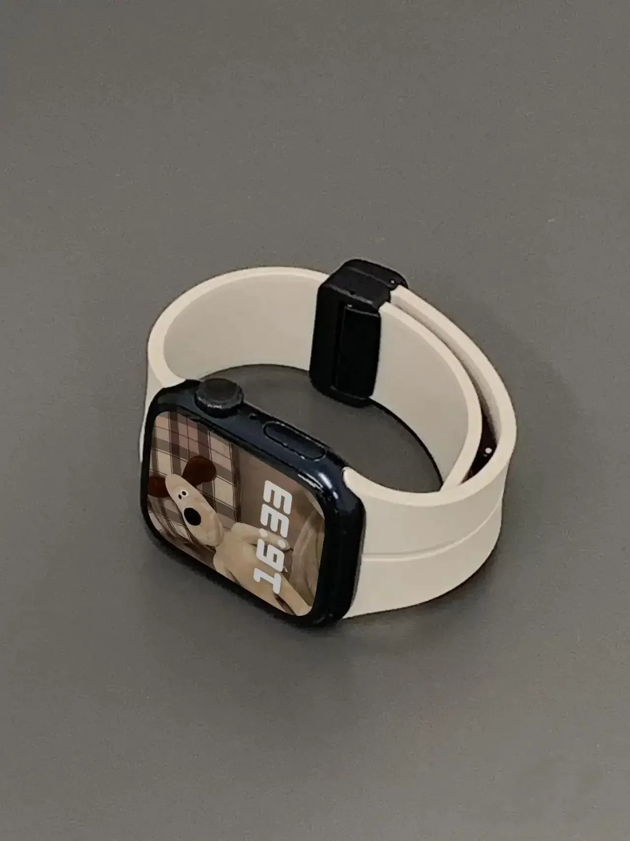 6093-qjljyv.jpg Magnetic Silicone Strap For Apple watch band 44mm 45mm 49mm 40mm 41mm 42mm 38mm correa Bracelet iWatch Series 7 8 se 6 9 ultra 2 - Image 1