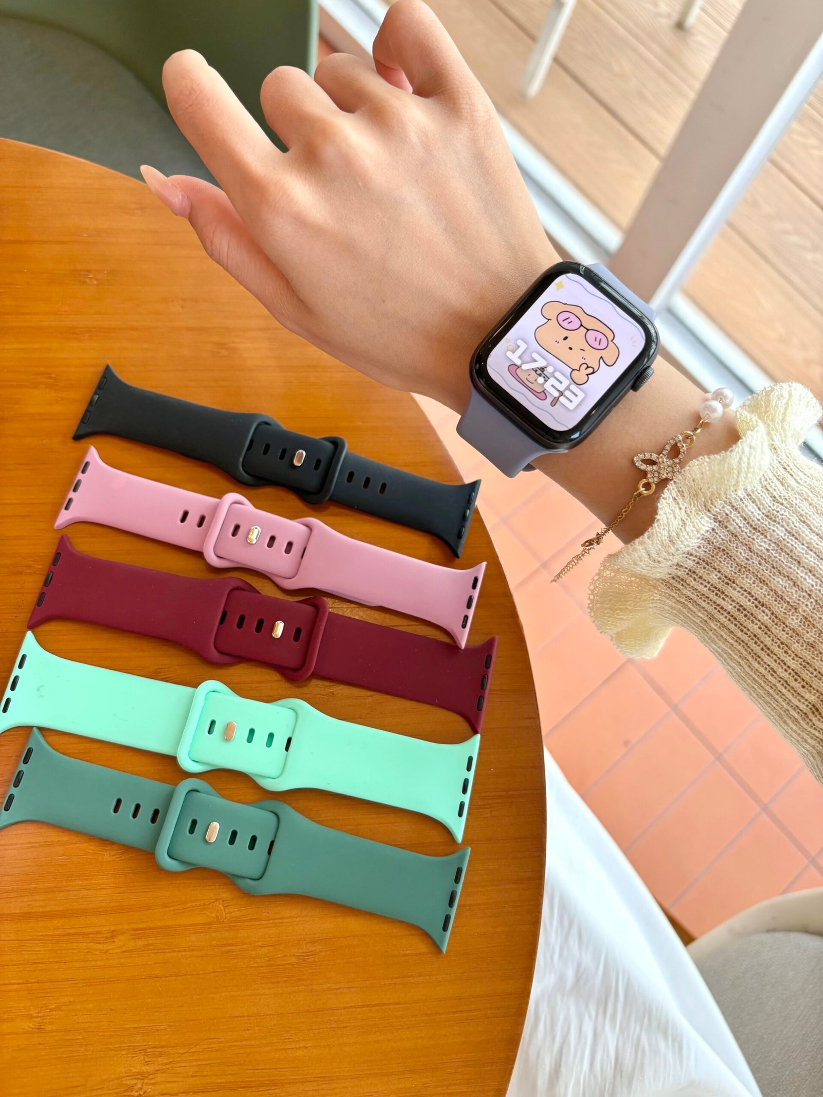 Silicone Strap For Apple Watch Band 44mm 40mm 49mm 45mm 41mm 38mm 42mm Correa Belt Bracelet IWatch Series 9 8 7 6 5 3 SE Ultra 2