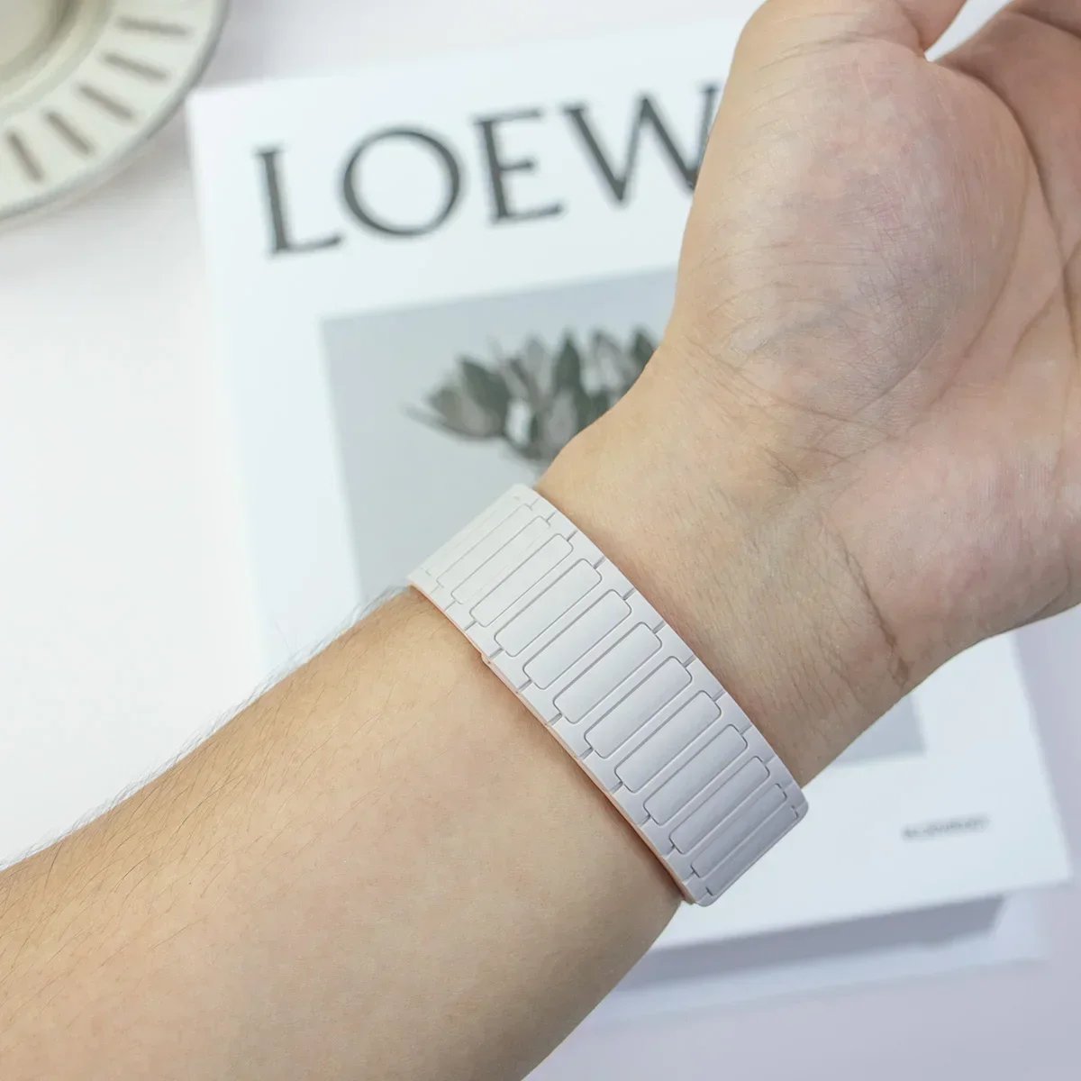 Magnetic Band for Apple Watch Ultra 3 49mm 46mm 42mm 45mm 44mm 40mm 41mm Silicone Strap iWatch Series 11 10 9 8 7 6 SE Bracelet