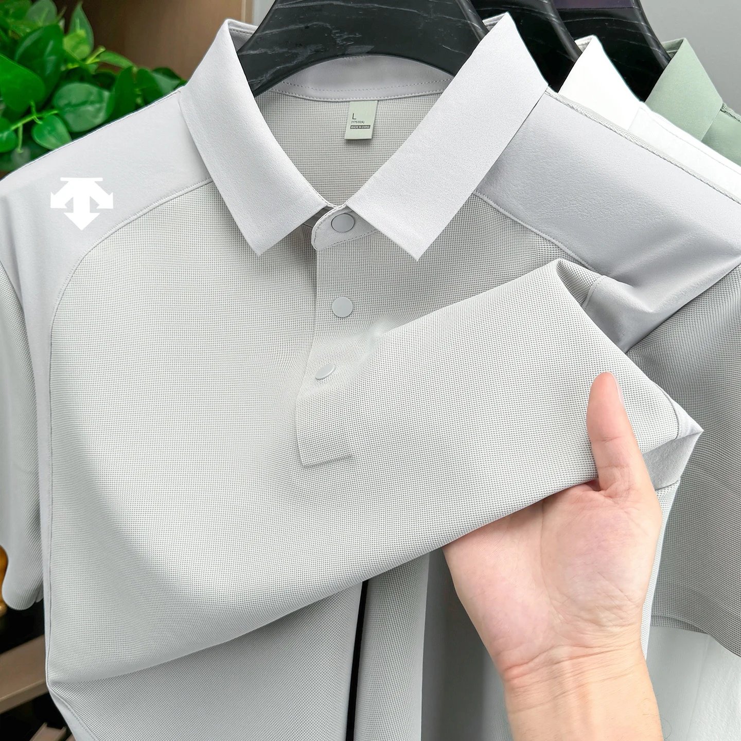men's new summer brand short sleeves seamless polo shirt lapel printing high quality patchwork t-shirt leisure sports men's wear men's new summer brand short sleeves seamless polo shirt lapel printing high quality patchwork t-shirt leisure sports men's wear