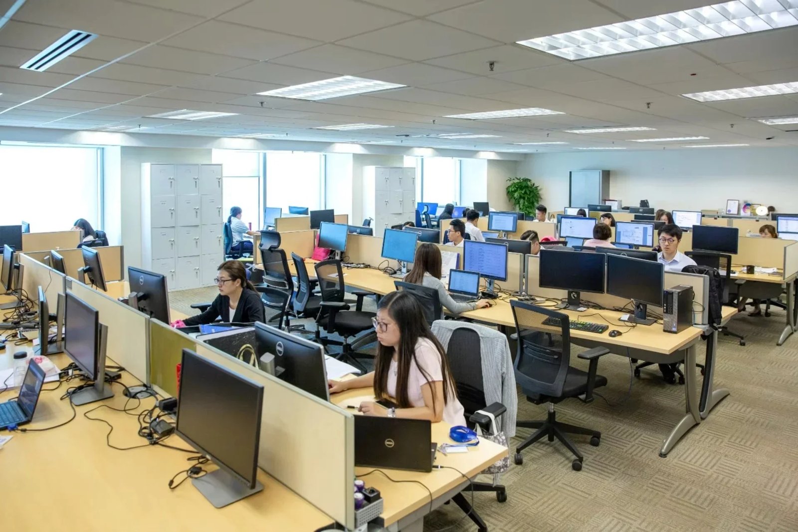 Men's Short Sleeved Polo Shirt Casual 3D Printed Golf Shirt, Orange Green Striped Clover Pattern, Sporty Style Men's Short Sleeved Polo Shirt Casual 3D Printed Golf Shirt, Orange Green Striped Clover Pattern, Sporty Style