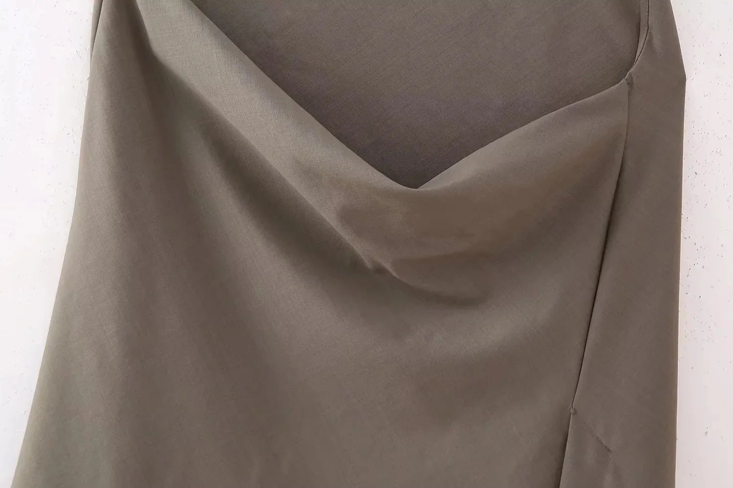 HH Womens Satin Halter Neck Top Asymmetrical Hem Sleeveless Blouse Elegant Party Club Summer Streetwear Crop Top
