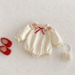 New style one-piece baby dress with trendy collar and bag on the back, suitable for spring and autumn seasons